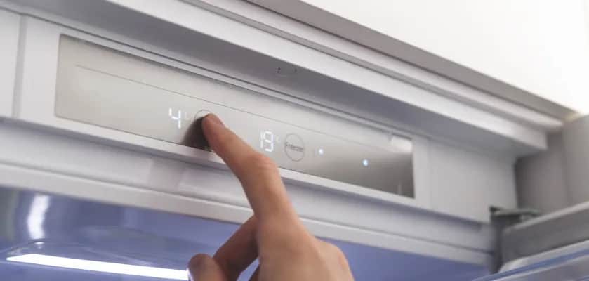 Lodówka: na ile stopni? Ustaw idealnie i oszczędzaj na prądzie!